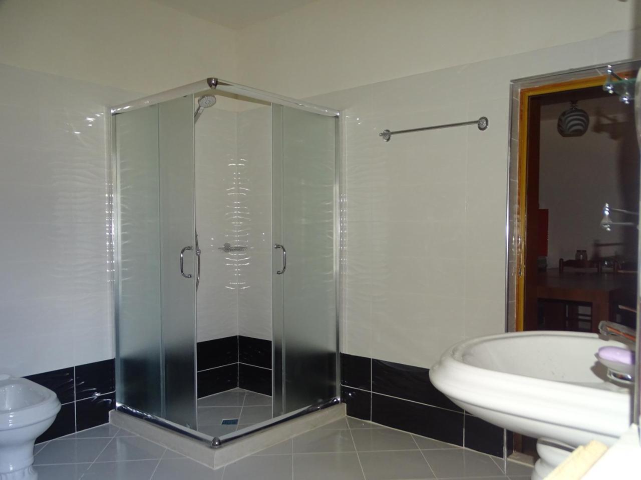 Guesthouse Hlias Gloria بيرات المظهر الخارجي الصورة