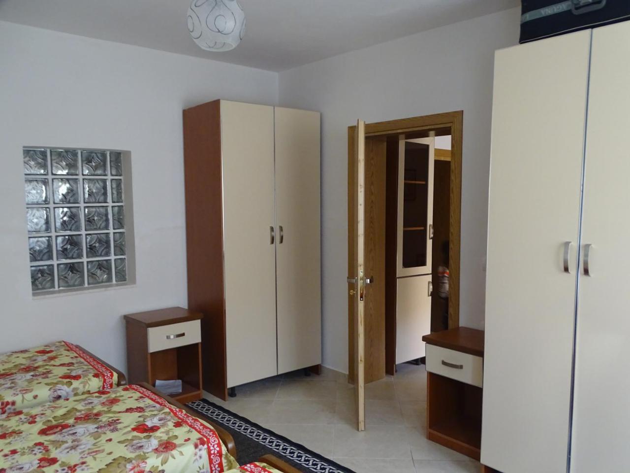 Guesthouse Hlias Gloria بيرات المظهر الخارجي الصورة
