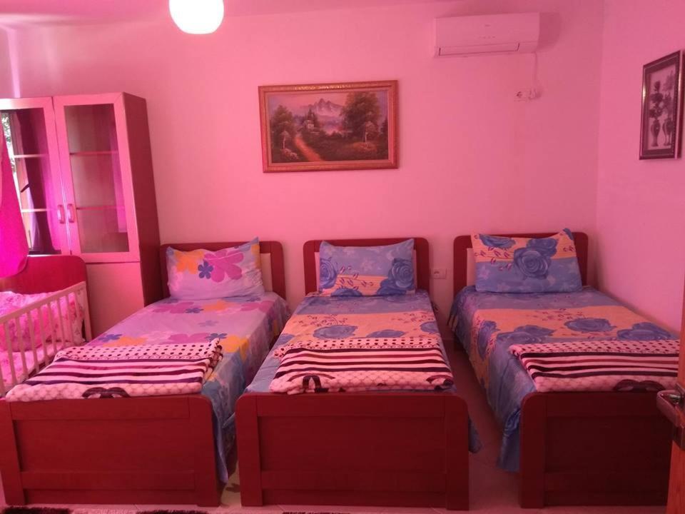 Guesthouse Hlias Gloria بيرات المظهر الخارجي الصورة